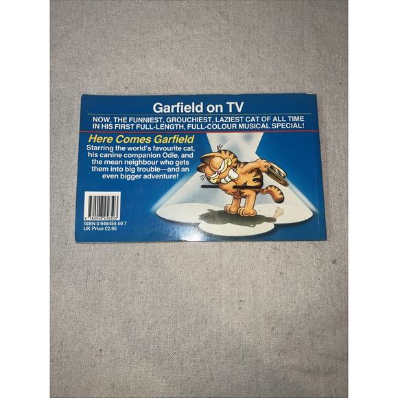 Here comes Garfield paperback softback book, by Jim Davis 1982 ISBN: 034530764X - Picture 3 of 6